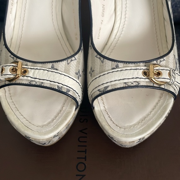 Authentic Louis Vuitton Monogram Canvas Espadrilles. Size:36. - Picture 4 of 13